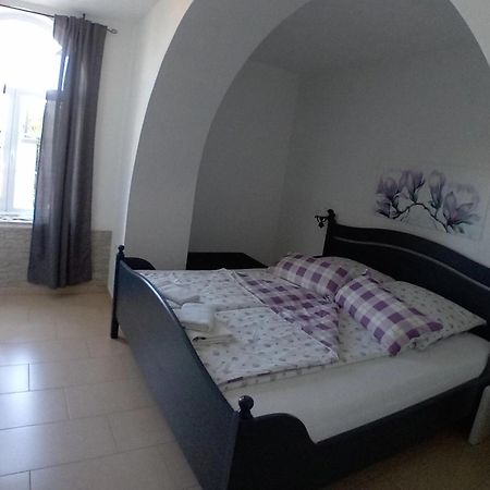 מאלי לוסיניי Vivi Studio Apartments חדר תמונה