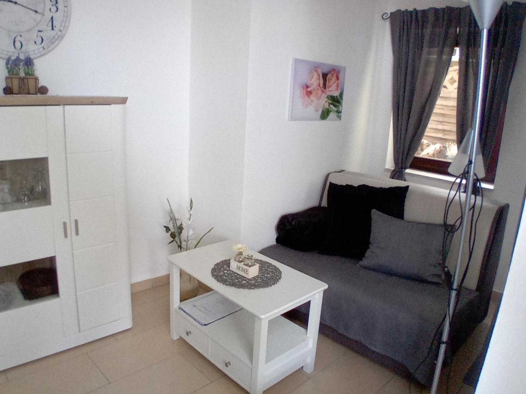 מאלי לוסיניי Vivi Studio Apartments מראה חיצוני תמונה