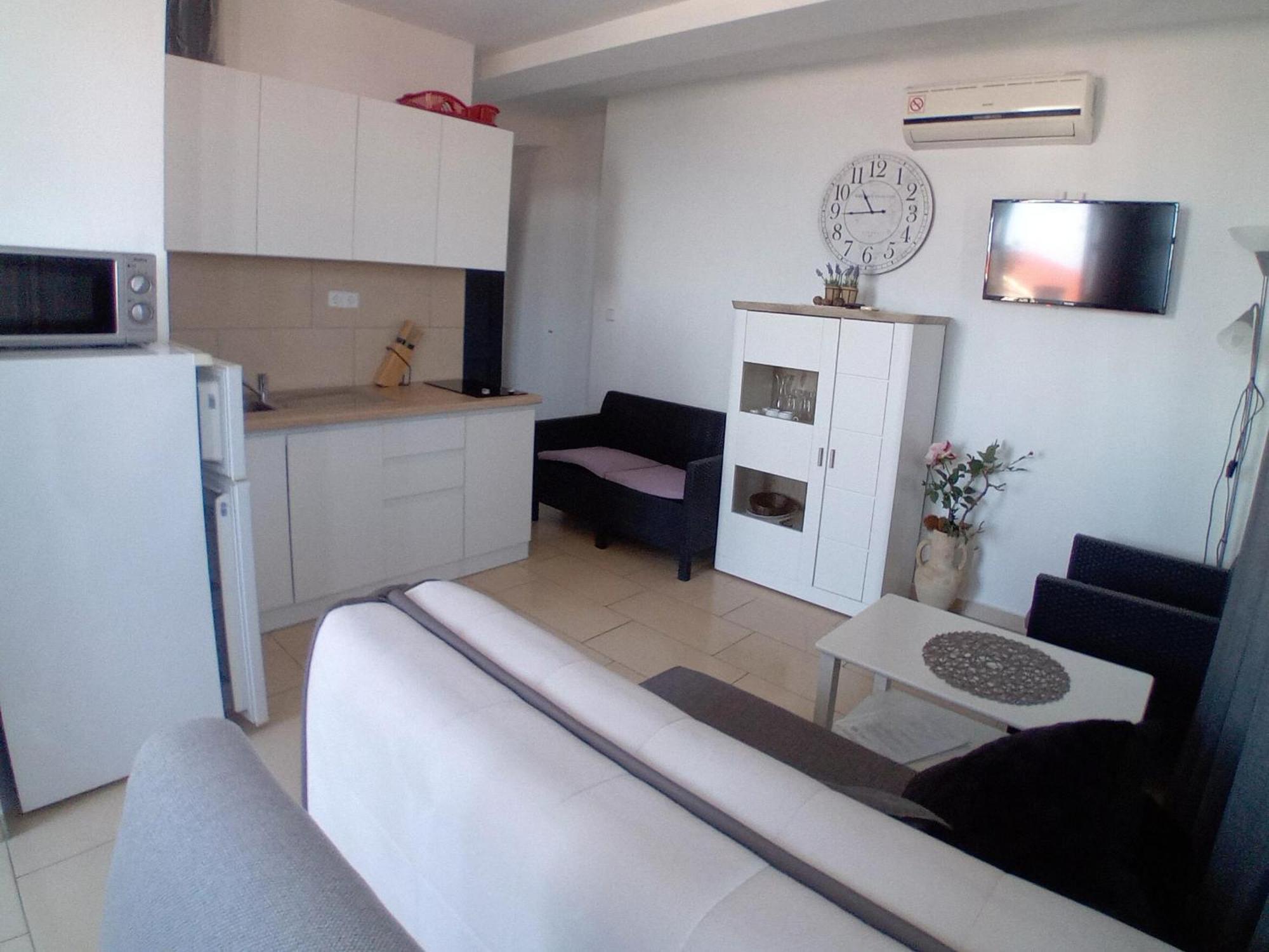 מאלי לוסיניי Vivi Studio Apartments חדר תמונה
